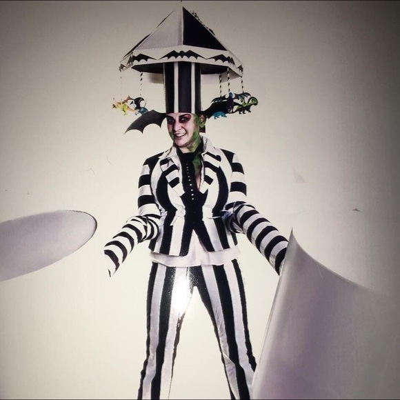 Meet your Posher, Amber - Picture 7 of 7